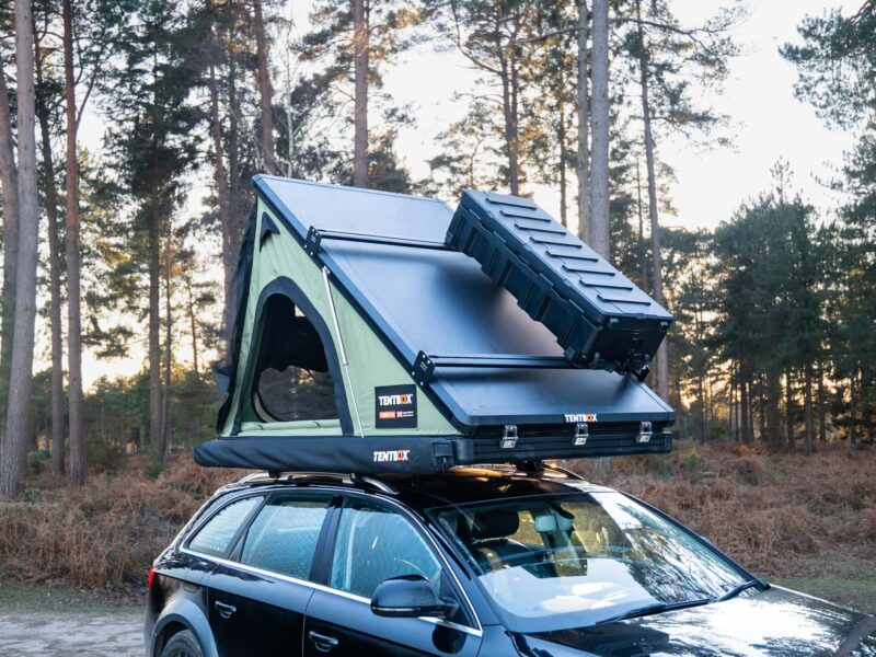 Shirati Car Roof Storage Bundle – Waterproof Rooftop Cargo Bag with Straps - Image 2